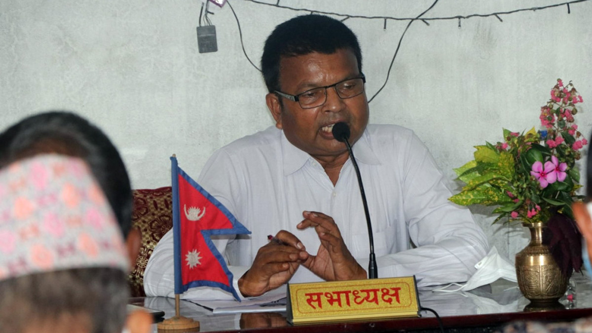 भ्रष्टाचार मुद्दा लागेपछि झापा गाउँपालिका अध्यक्ष निलम्बनमा